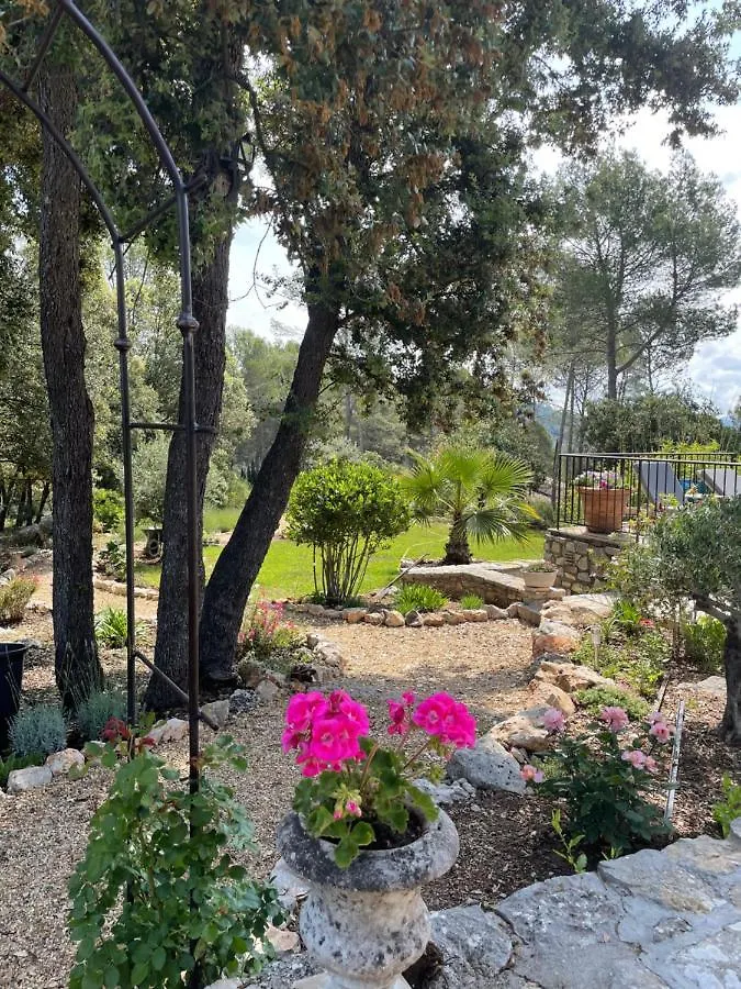 فندق مبيت وإفطار Taradeau Le Mas De La Rose فرنسا