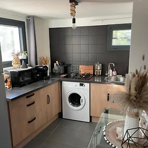 Rez De Avec Extérieur Et Plancha Taradeau